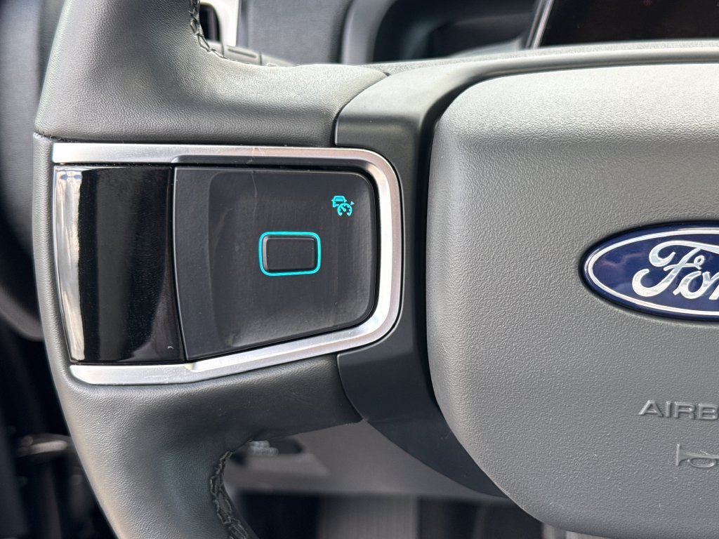 Used 2025 Ford Expedition Max Active RWD image 17