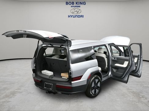 New 2026 Hyundai Santa Fe SE FWD image 17