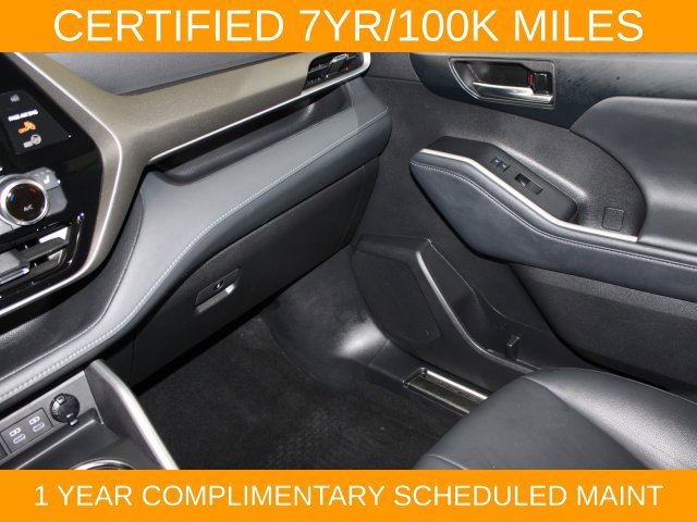 Used 2022 Toyota Highlander XLE AWD/4WD image 15