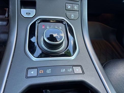 Used 2018 Land Rover Range Rover Evoque AWD/4WD image 26
