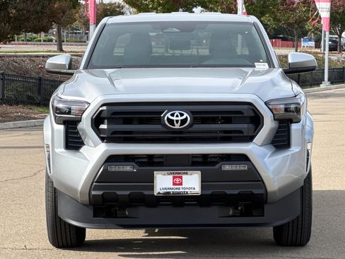 New 2025 Toyota Tacoma SR5 image 8