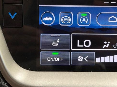 Used 2025 Subaru Outback Limited AWD/4WD image 19