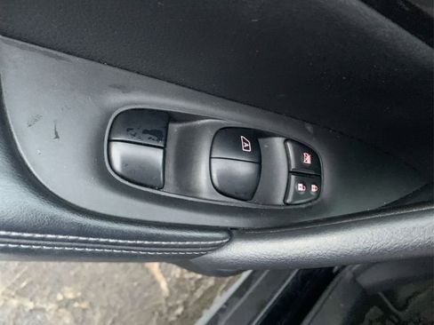 Used 2019 Nissan Rogue SV w/ Premium Package image 33