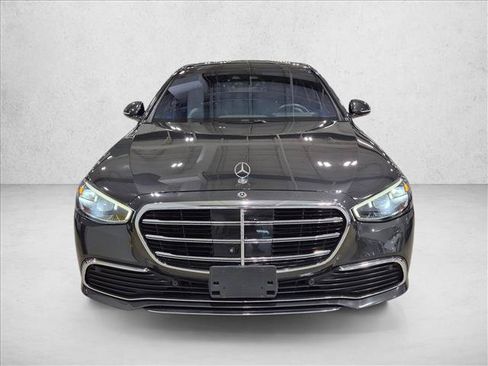 Used 2022 Mercedes-Benz S 500 4MATIC image 2
