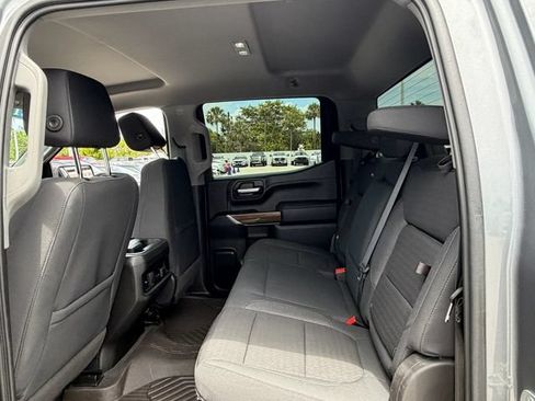 Used 2021 Chevrolet Silverado 1500 LT Trail Boss w/ Safety Package AWD/4WD image 8
