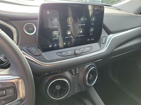 Used 2025 Chevrolet Blazer LT w/ Convenience Package image 13