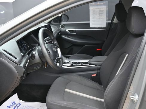 Used 2022 Hyundai Sonata SE w/ Cargo Package FWD image 16