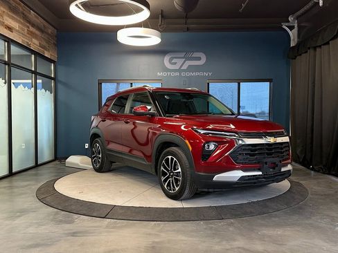 Used 2024 Chevrolet TrailBlazer LT w/ Convenience Package image 1