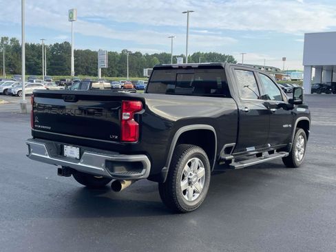 Used 2020 Chevrolet Silverado 2500 LTZ w/ LTZ Premium Package AWD/4WD image 3