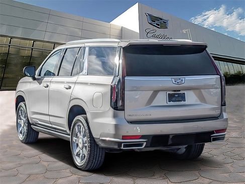 Certified 2022 Cadillac Escalade Premium Luxury Platinum image 2