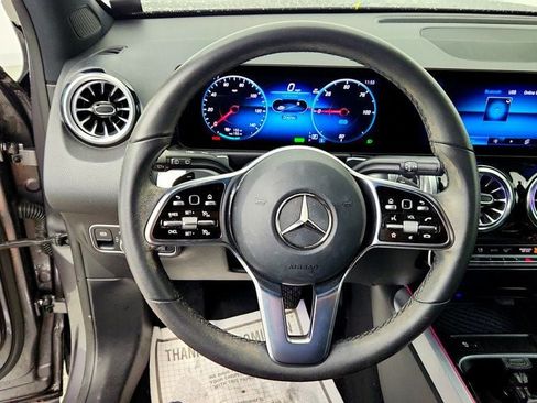 Used 2023 Mercedes-Benz EQB 300 4MATIC w/ Exclusive Package image 11