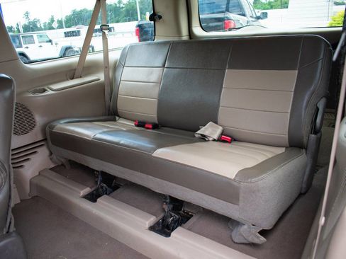 Used 2003 Ford Excursion Eddie Bauer image 28