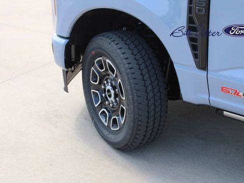 New 2026 Ford F250 Platinum AWD/4WD image 5