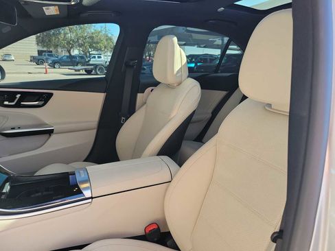 Used 2025 Mercedes-Benz C 300 Sedan image 15