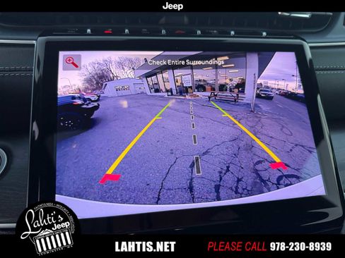 New 2025 Jeep Grand Cherokee Limited image 15