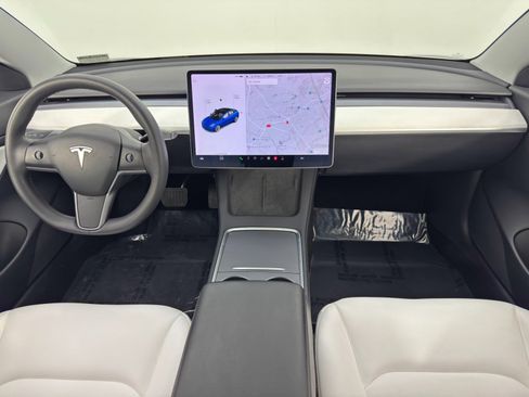 Used 2021 Tesla Model 3 Standard Range Plus image 13