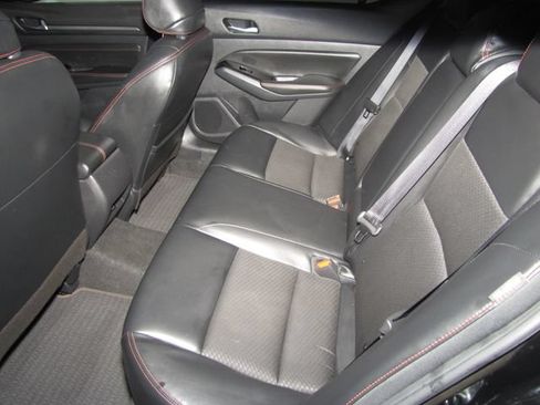 Used 2023 Nissan Altima 2.5 SR FWD image 12