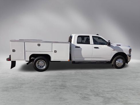 New 2026 RAM 3500 Tradesman w/ Chrome Appearance Group image 8