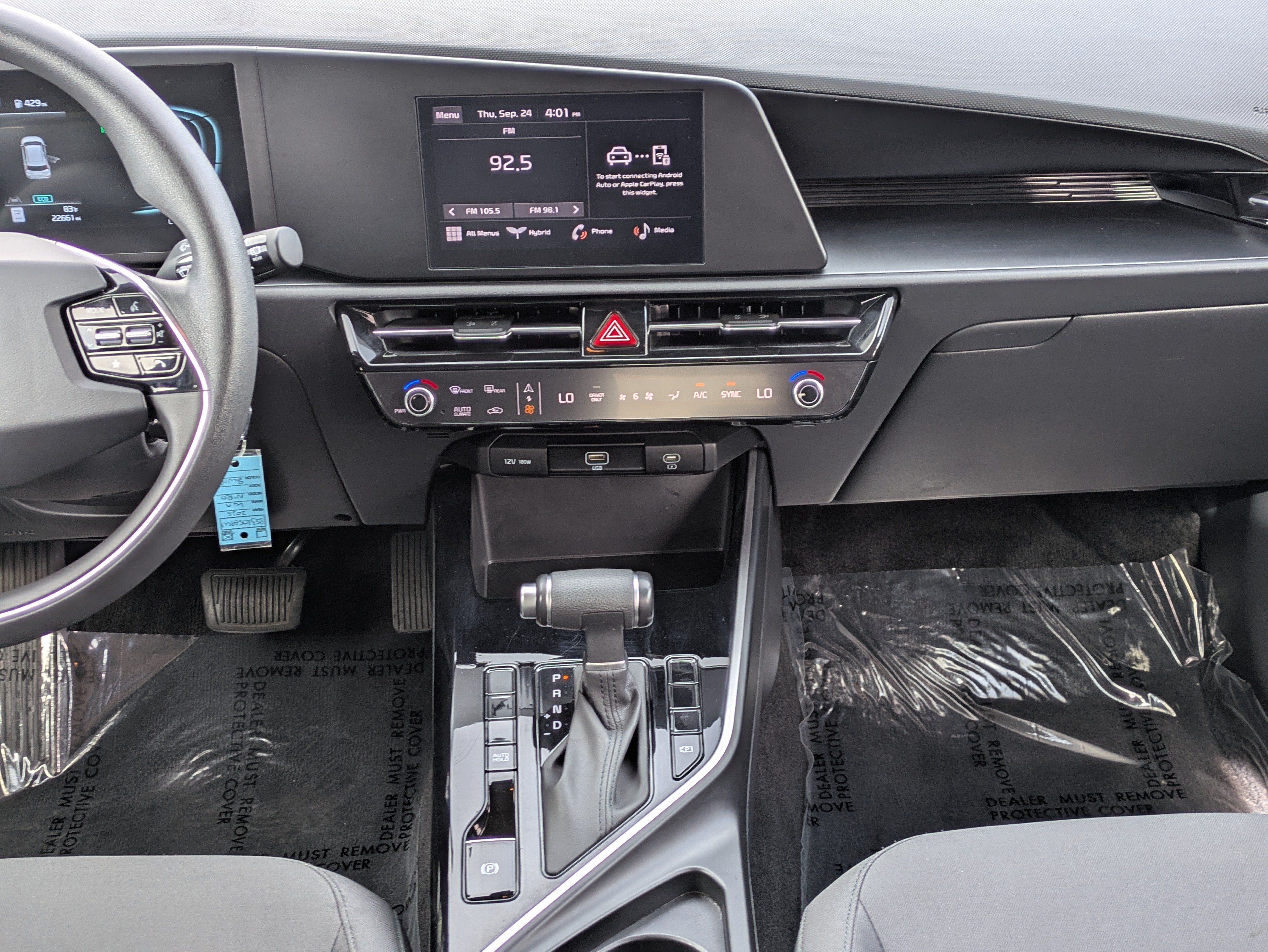 Certified 2025 Kia Niro LX FWD image 17