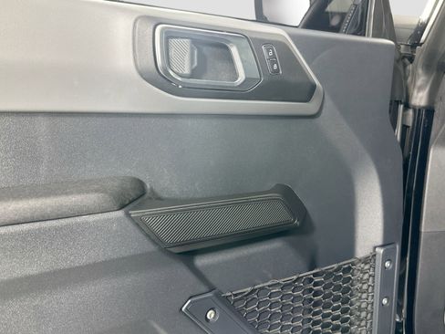 Used 2024 Ford Bronco Black Diamond w/ Sasquatch Package image 15