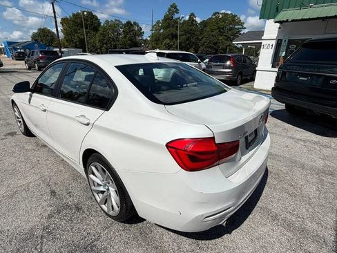 Used 2018 BMW 320i xDrive Sedan w/ Convenience Package AWD/4WD image 5