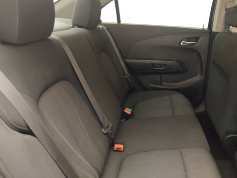 Used 2019 Chevrolet Sonic LT w/ Convenience Package FWD image 19