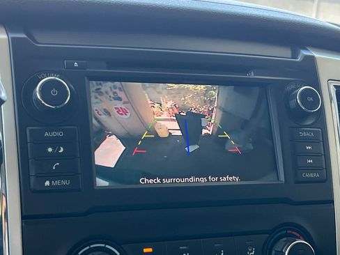 Used 2019 Nissan Titan SV RWD image 21