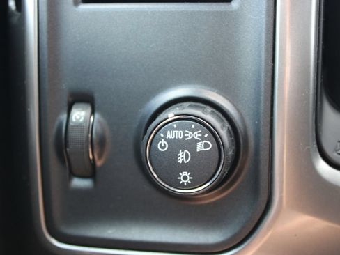 Used 2018 Chevrolet Silverado 1500 LT w/ All Star Edition RWD image 41
