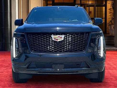 New 2026 Cadillac Escalade Sport AWD/4WD image 3