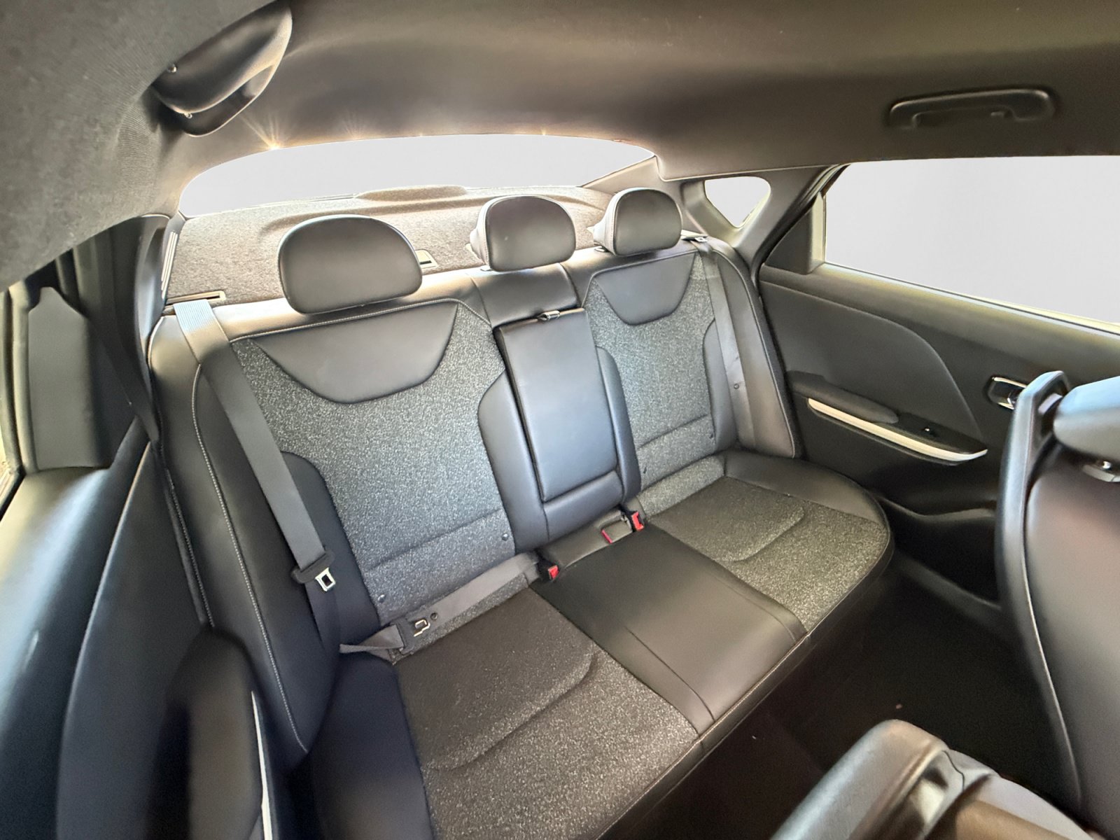 Used 2025 Kia K4 GT-Line FWD image 17
