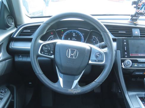 Certified 2017 Honda Civic EX image 6