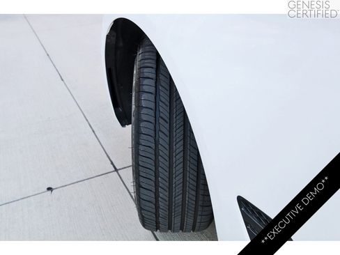 Used 2026 Genesis G70 2.5T image 31