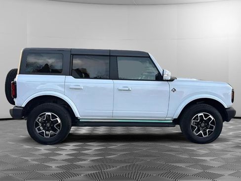 Used 2024 Ford Bronco Outer Banks image 6