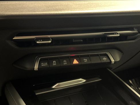 New 2026 Audi Q3 quattro 2.0T AWD/4WD image 20