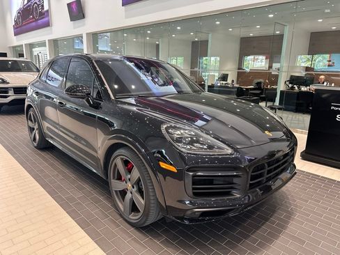 Certified 2021 Porsche Cayenne GTS AWD/4WD image 5