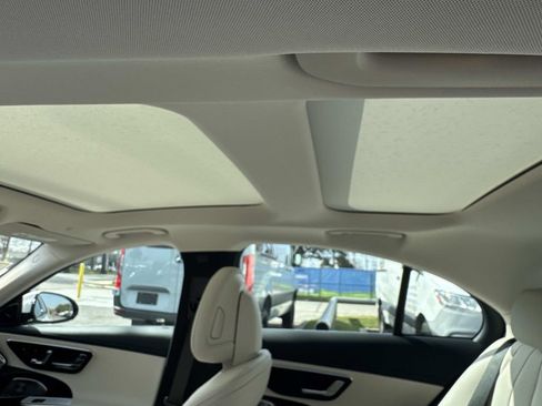 New 2026 Mercedes-Benz E 350 4MATIC Sedan image 8