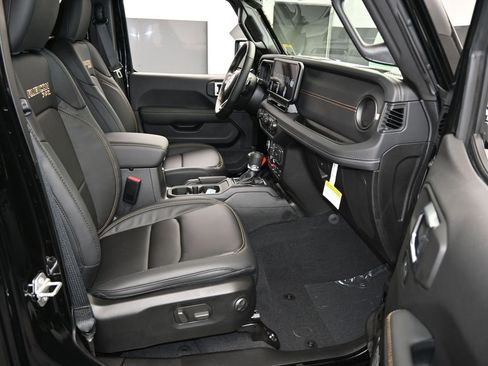 Used 2025 Jeep Wrangler Unlimited Rubicon 392 image 48