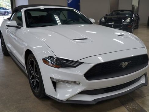 Used 2020 Ford Mustang Premium RWD image 7