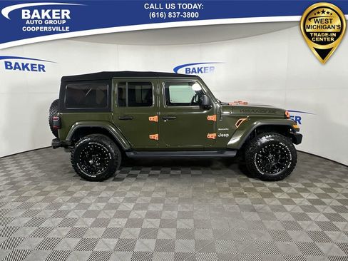 Used 2021 Jeep Wrangler Unlimited Sahara w/ Uconnect 4C Nav & Sound Group image 10