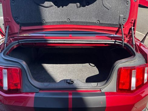 Used 2010 Ford Mustang Premium RWD image 24
