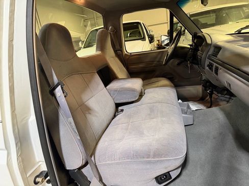 Used 1997 Ford F250 4x4 Regular Cab Heavy Duty image 24