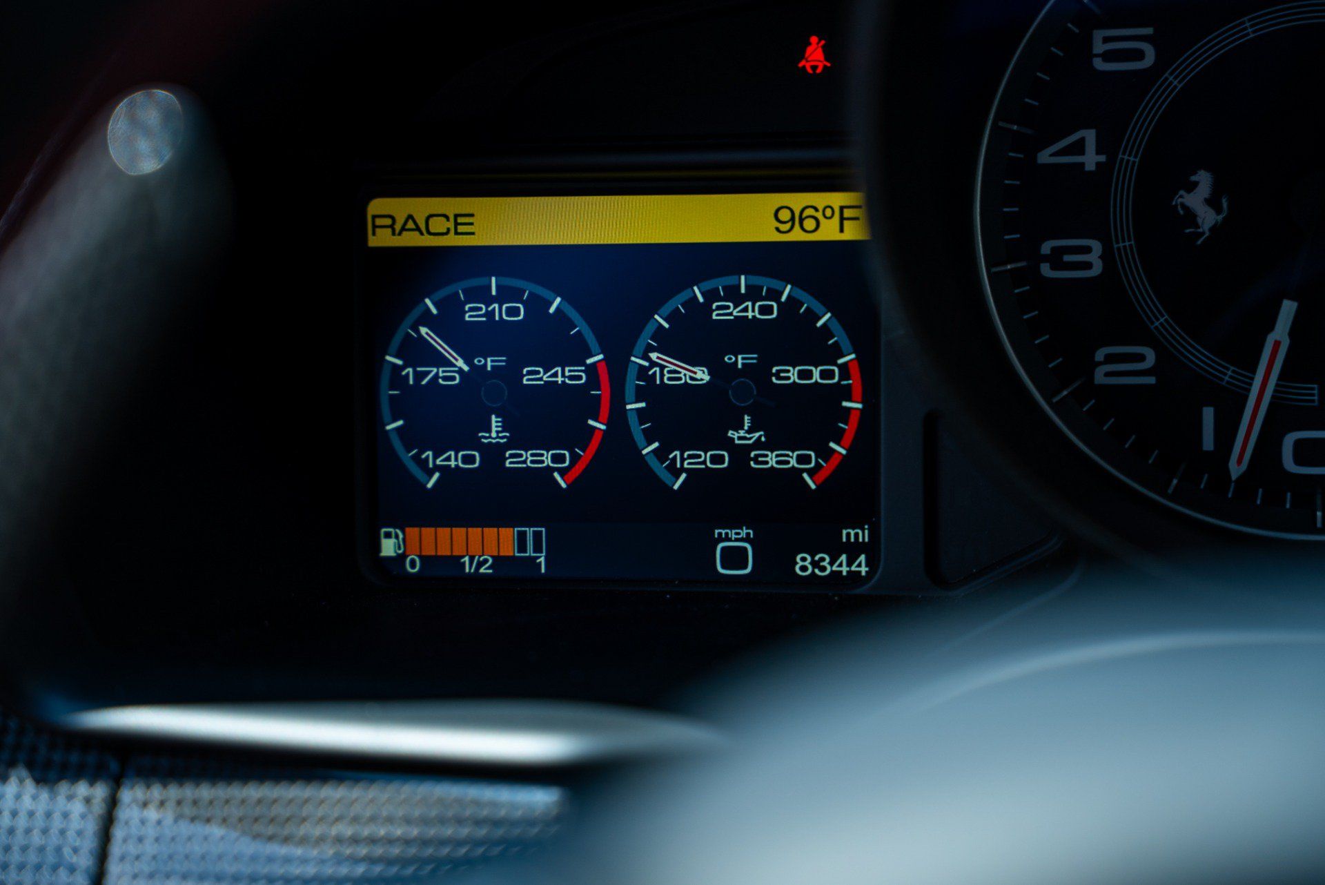 Used 2014 Ferrari 458 Italia Coupe RWD image 9