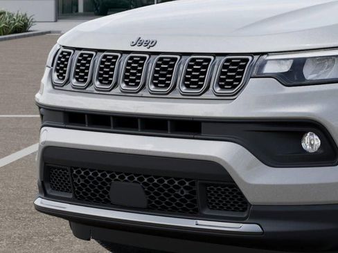 New 2026 Jeep Compass Latitude image 11