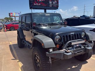 Used 2008 Jeep Wrangler Unlimited Rubicon w/ Dual Top Group AWD/4WD video 1