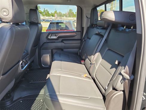 Used 2024 GMC Sierra 2500 Denali w/ Denali Reserve Package image 42