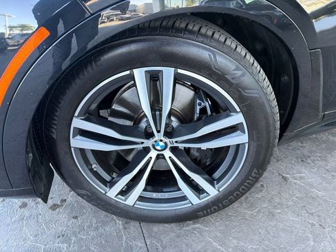 Used 2024 BMW X7 xDrive40i w/ M Sport Package AWD/4WD image 5