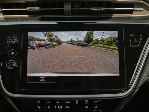 Used 2023 Chevrolet Bolt EUV LT w/ Comfort Package FWD image 12