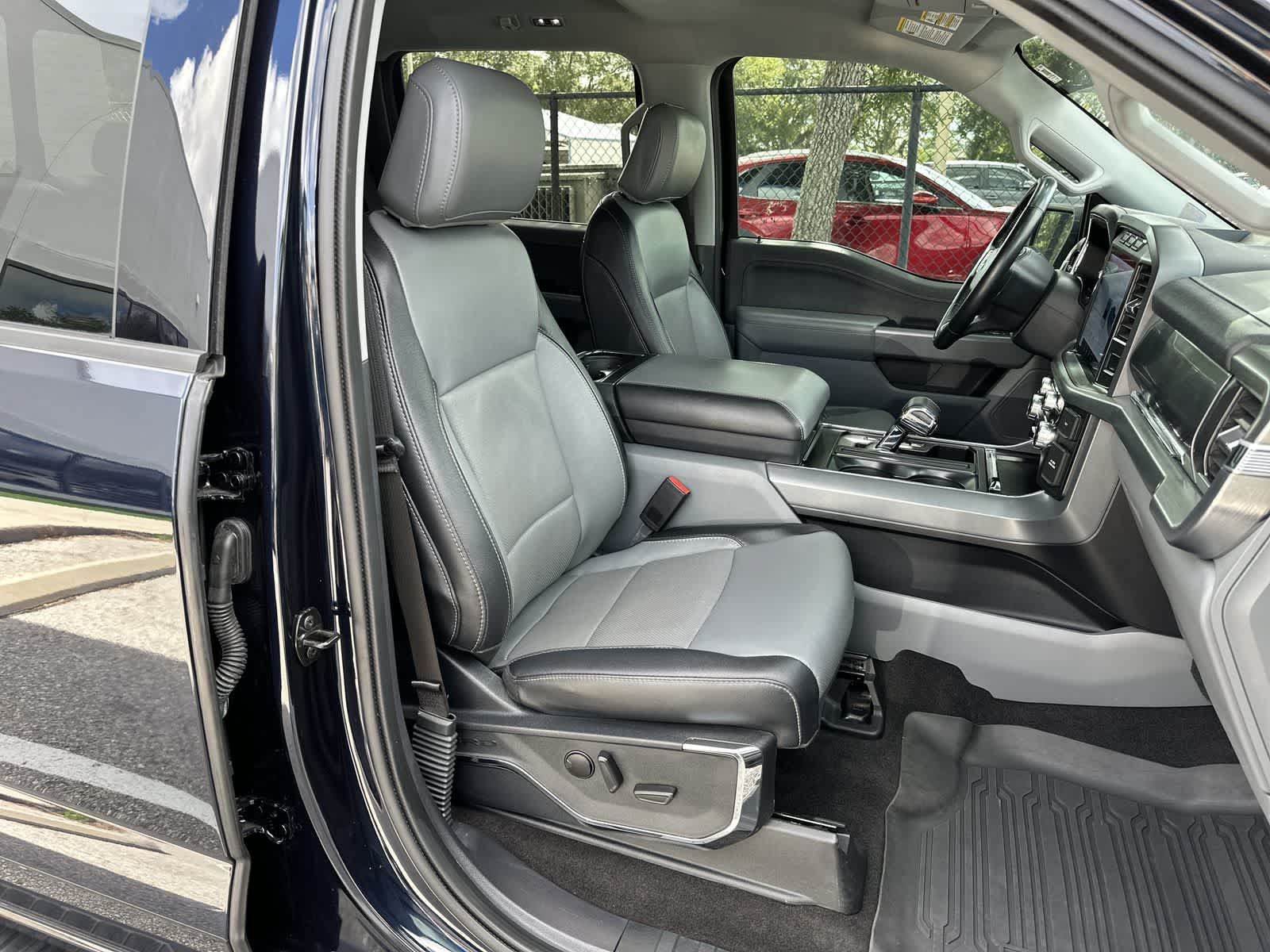 Used 2022 Ford F150 Lariat AWD/4WD image 9