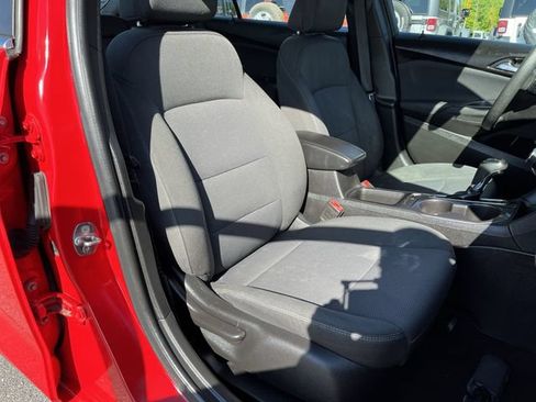 Used 2018 Chevrolet Cruze LT w/ Convenience Package FWD image 25