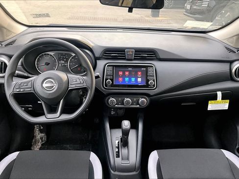 New 2025 Nissan Versa S image 5